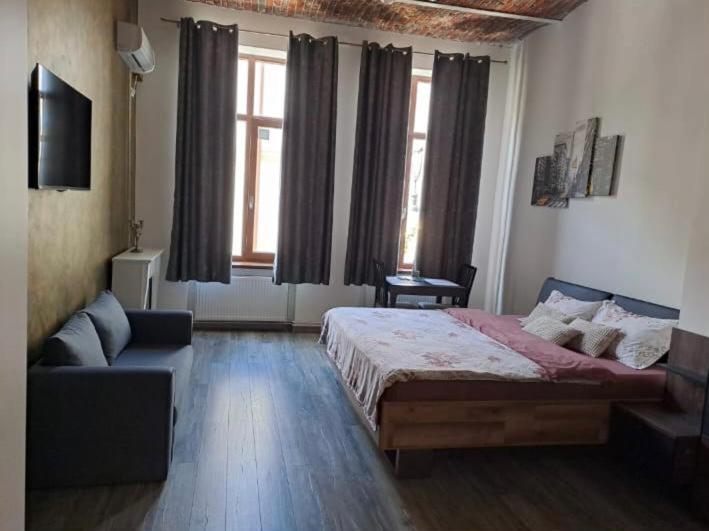 Bistro Centru Vechi Craiova Ξενοδοχείο Εξωτερικό φωτογραφία